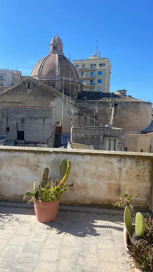 Bradamante Little Tower Apartment Trapani Italy
